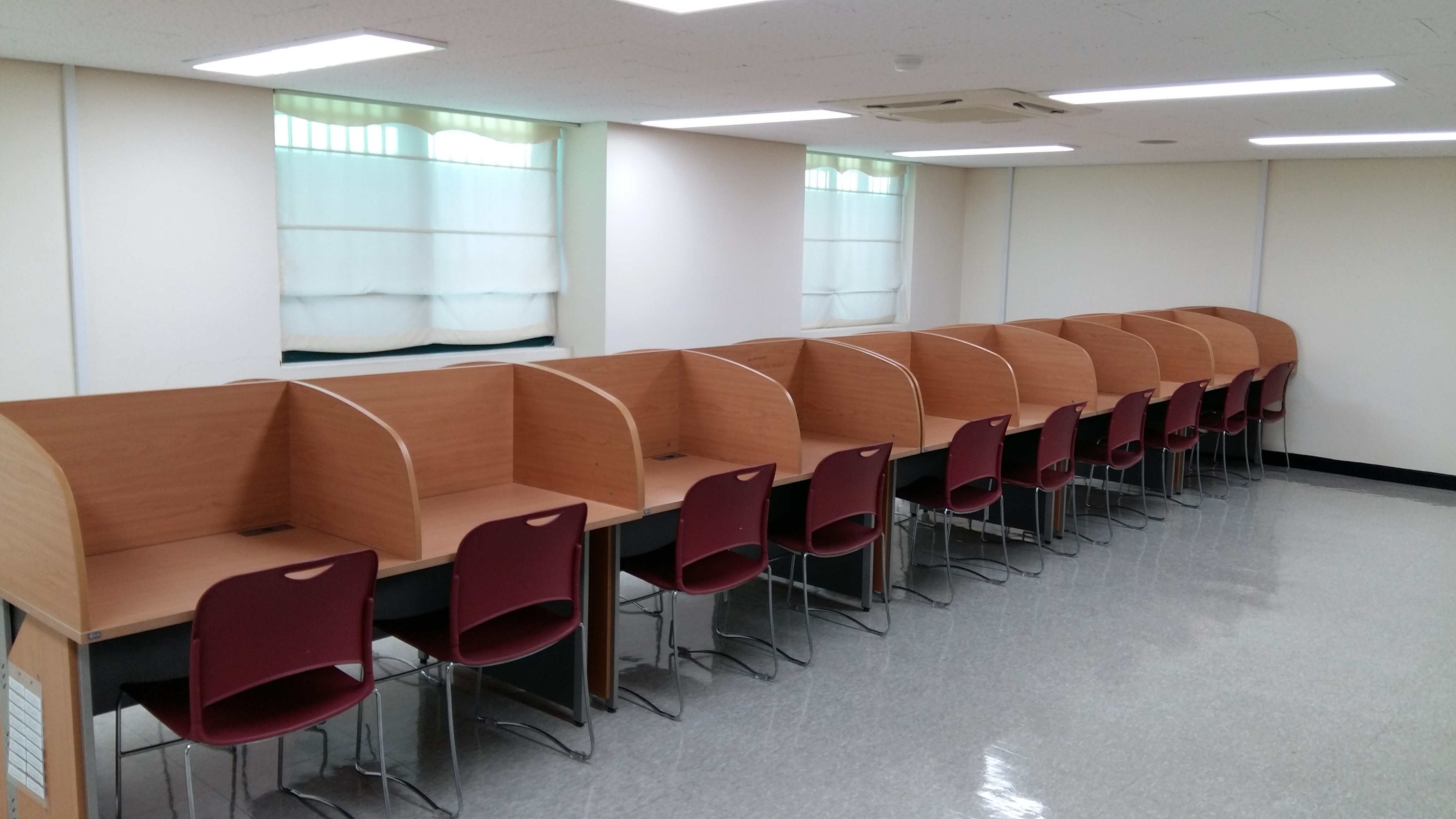 독서실 첨부이미지